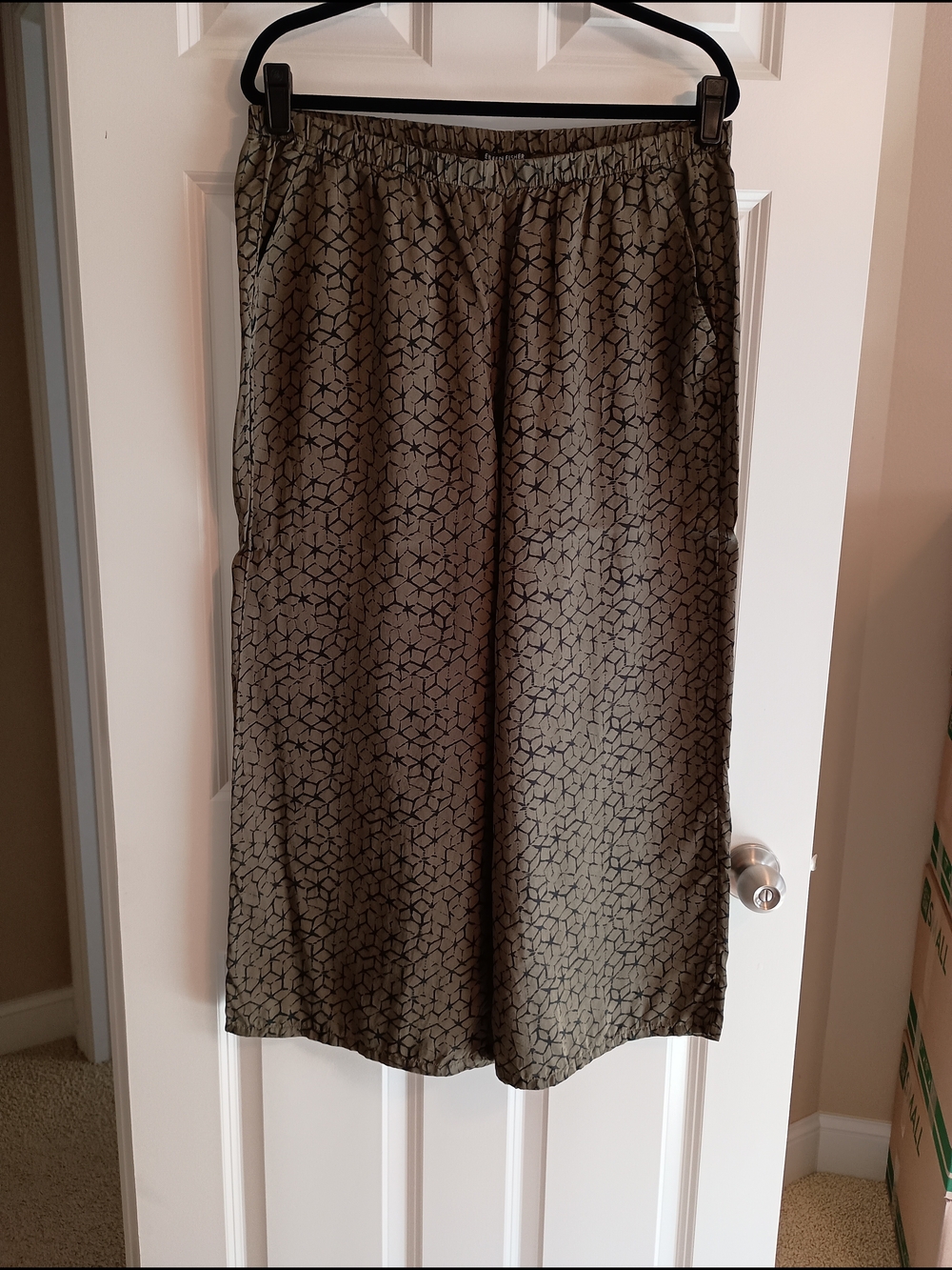 Eileen Fisher Wide Leg Ankle Pants Olive Green with Black Geometric Print